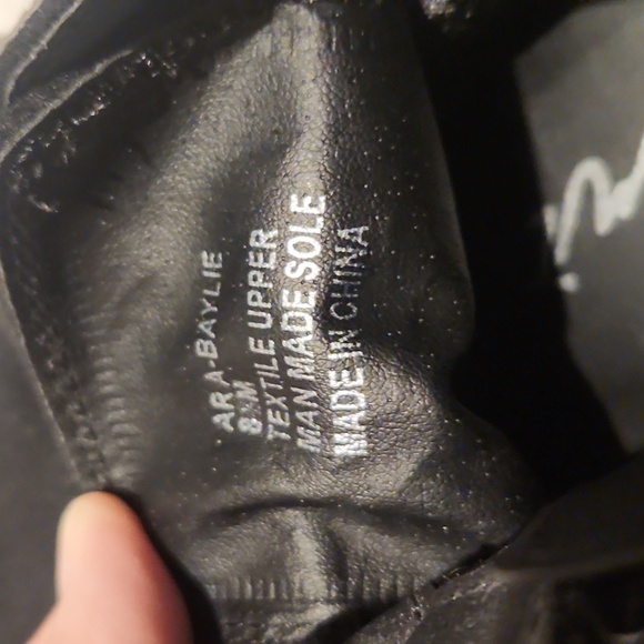 Black booties - Picture 3 of 6